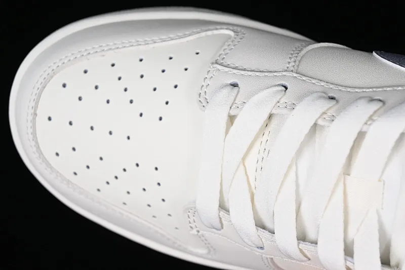 All categories Nk SB Dunk series Nk SB Dunk Low low-top sneakers Nk Dunk Low milk blue customized version of deconstructed strap casual sneakers DX5930-100